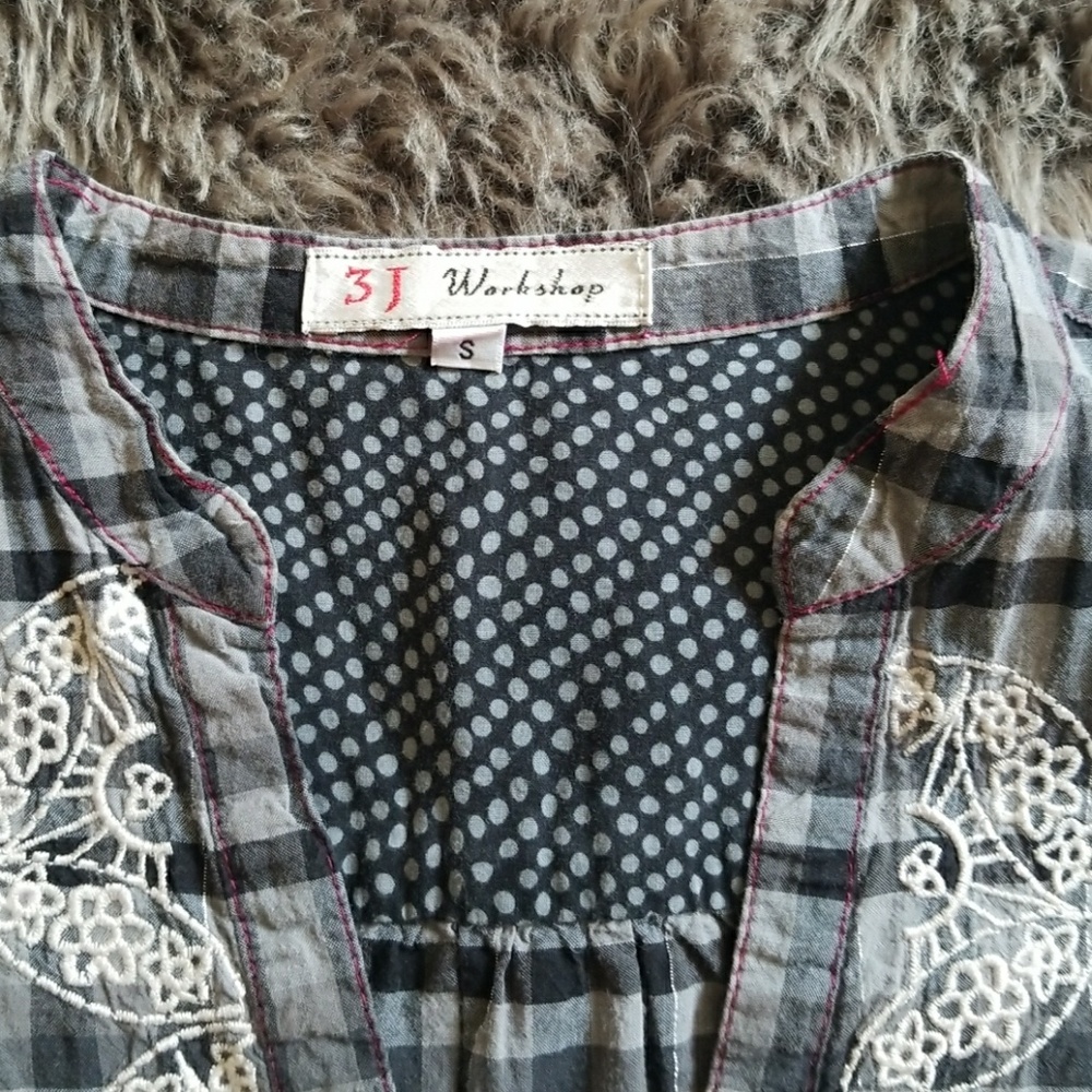 Johnny Was shirt - Picture 4 of 9